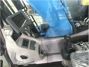 ELEKTRIČNO PUNJENJE KABELA ZA BAGER GUSMICA OD 22 TONE